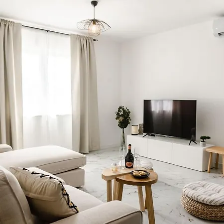 Апартаменты Lus Шибеник